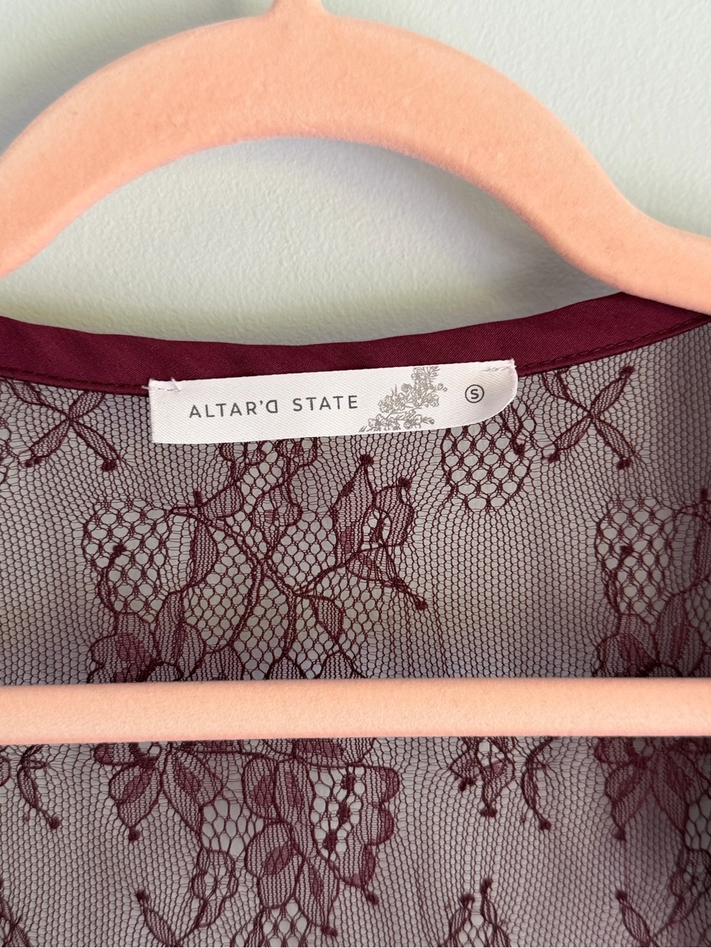 Alter’d State Lace Layered Handkerchief Hem Vest-Dress-Jacket Burgundy - Picture 3 of 4